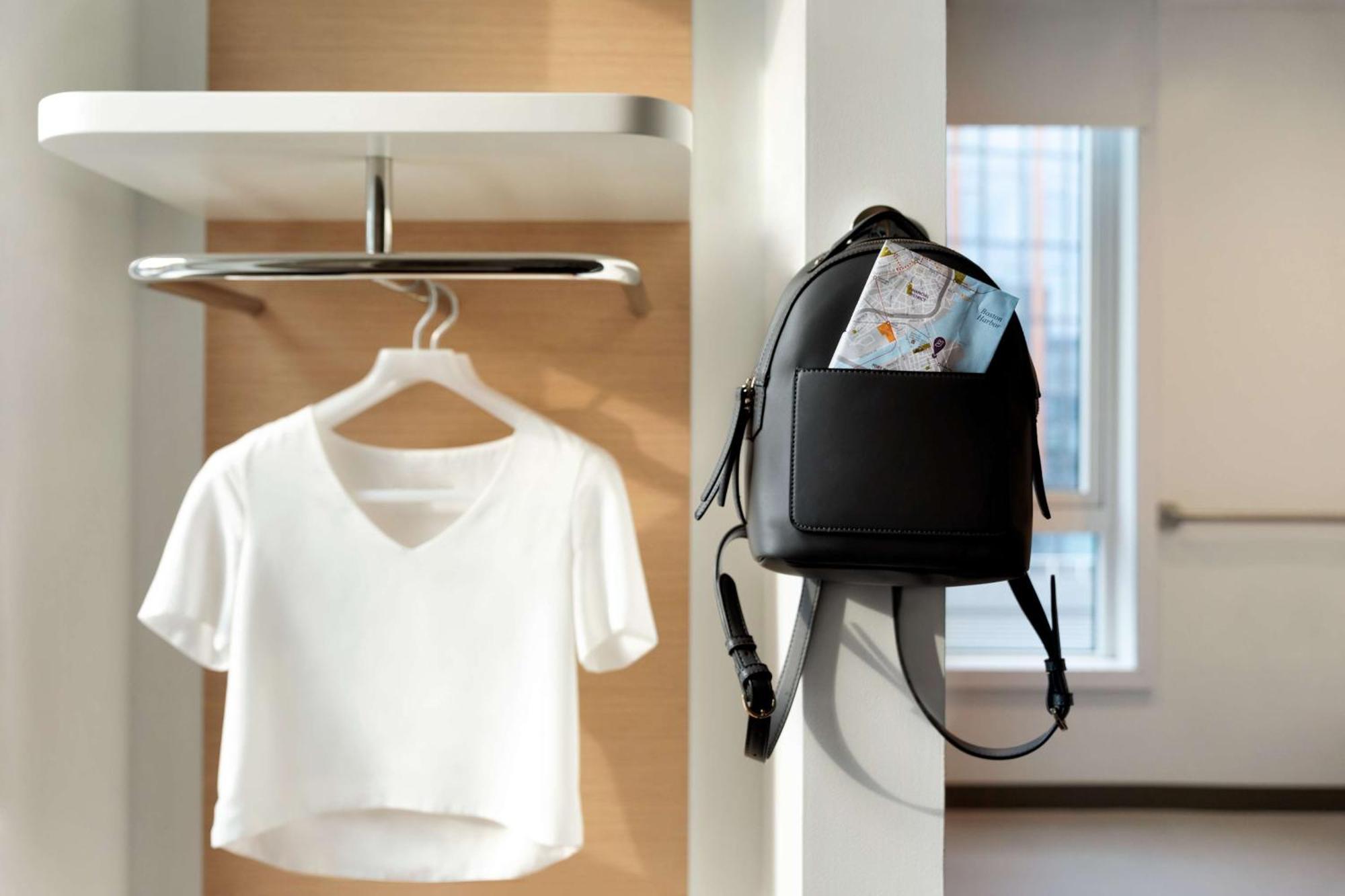 Hébergement Lit Queen-Size Premium Accessible aux Personnes à Mobilité Réduite